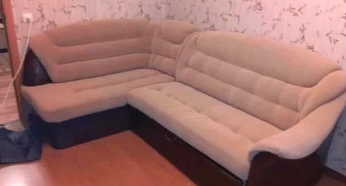 Перетяжка углового дивана. Богородское 