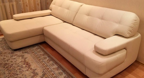 Обивка углового дивана.  Богородское 